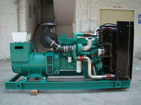 乌当1100kw康明斯柴油发电机组图片 乌当1100kw康明斯柴油发电机组图片